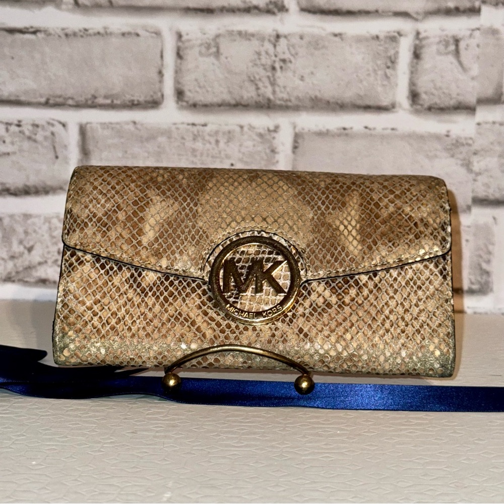 2 For 1 Michael Kors Python Bag And Matching Wall… - image 5
